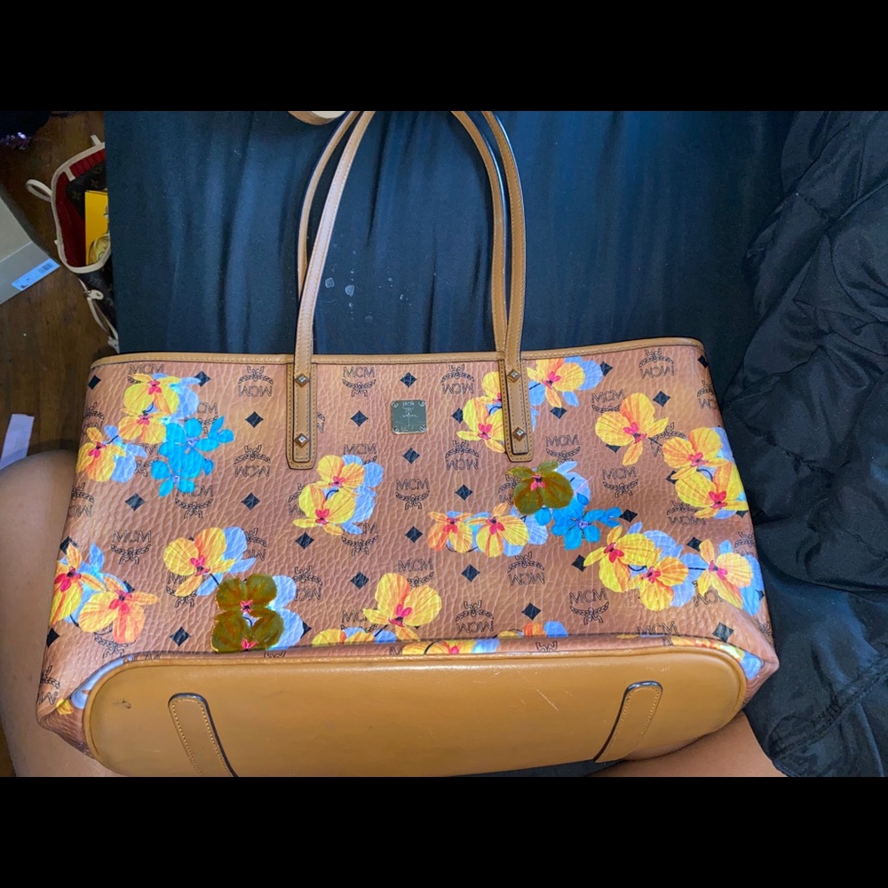 MCM PURSE TOTE